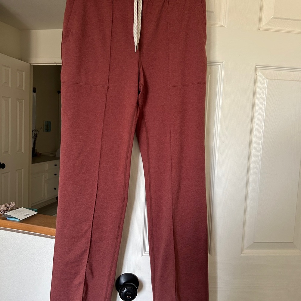 Vuori women’s halo wide leg flare pant NWOT